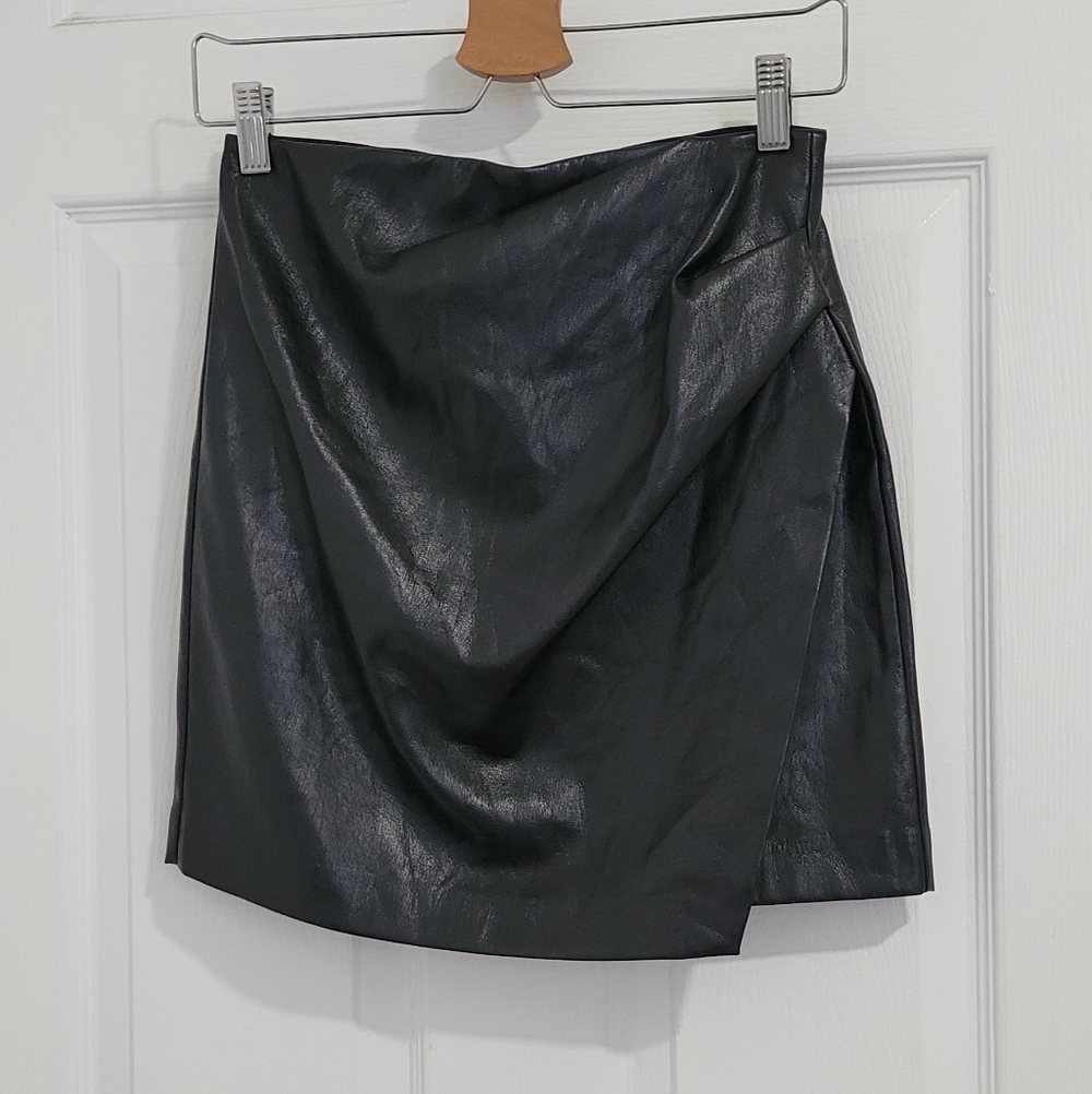 Wilfred Asymmetrical Black Skirt